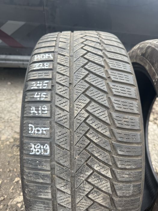 2 броя Зимни гуми Continental 245/45 R19 Dot 3819 ном 228