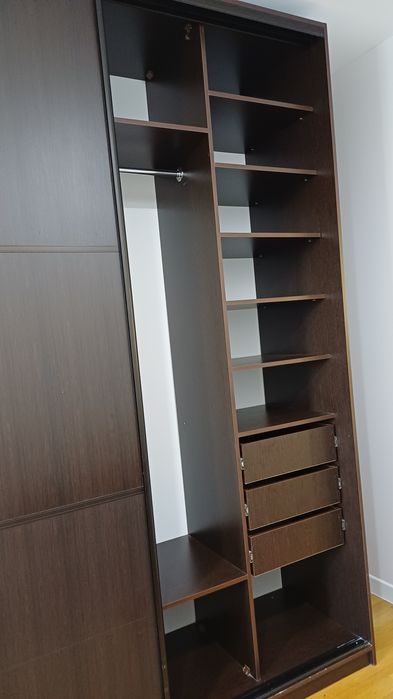 Продам шкаф бельевой