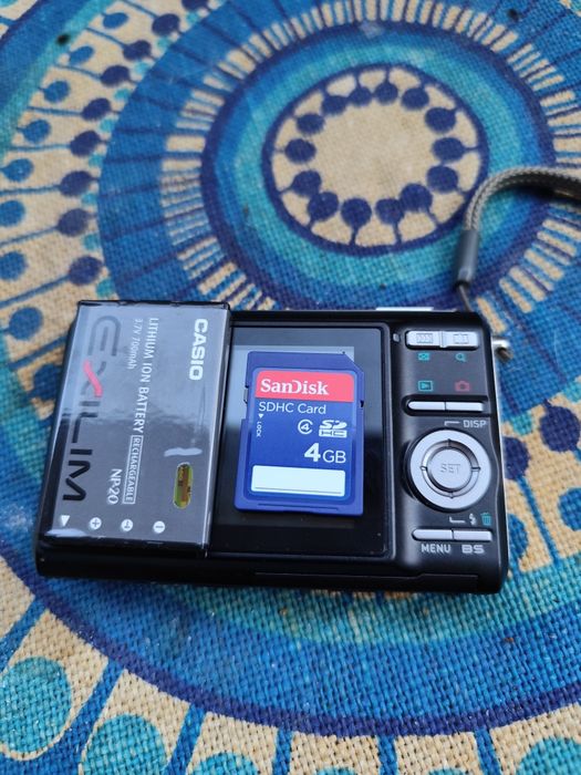 Casio Exilim EX-Z11 - Дигитален фотоапарат