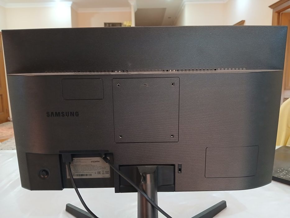 Монитор Samsung 24" 75 Гц Full HD IPS