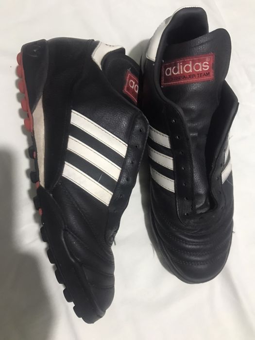 Кросовки ADIDAS. 44 размер.