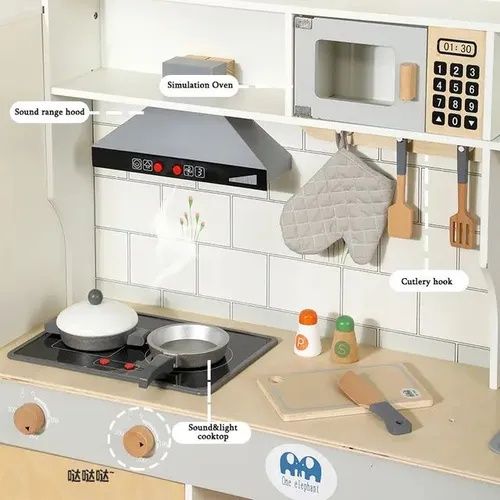 Деревянная Большая кухня с холодильником и набором посуды звук подсвет