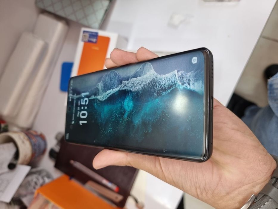 Honor 9b bor yangi 256