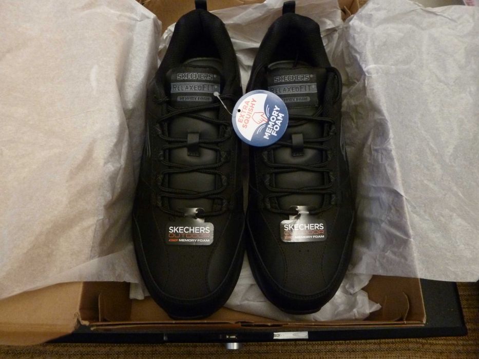 Skechers №46 нови кожени зимни спортни обувки с стелки от Мемори пяна