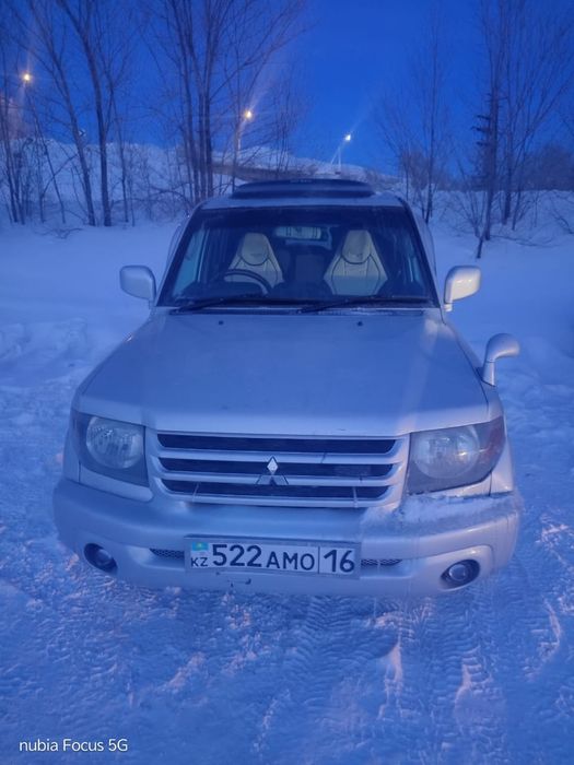 Продам поджеро IO