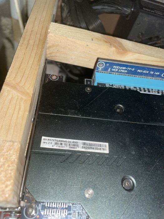 Rig 5700xt 8 карти