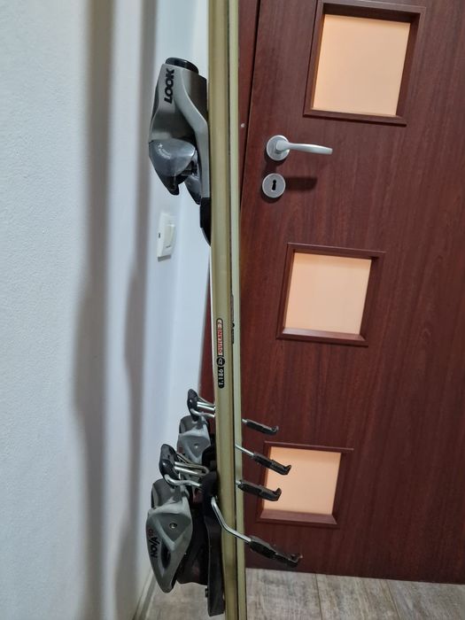 Skiuri Dynastar serie outled 7, T 186, made in France, puțin folosite