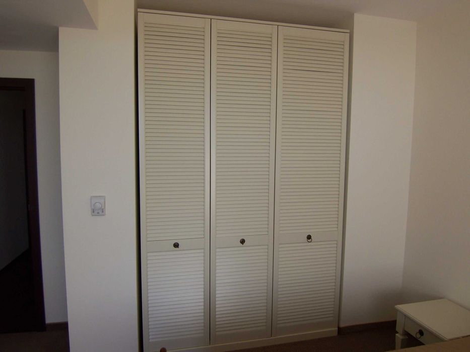 Жалузни вратички за бани и мокри помещения