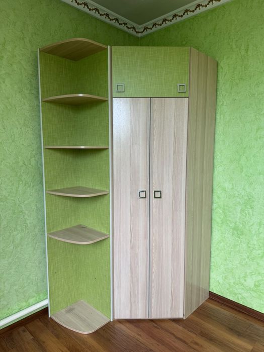 Шифоньер для одежды и аксессуаров