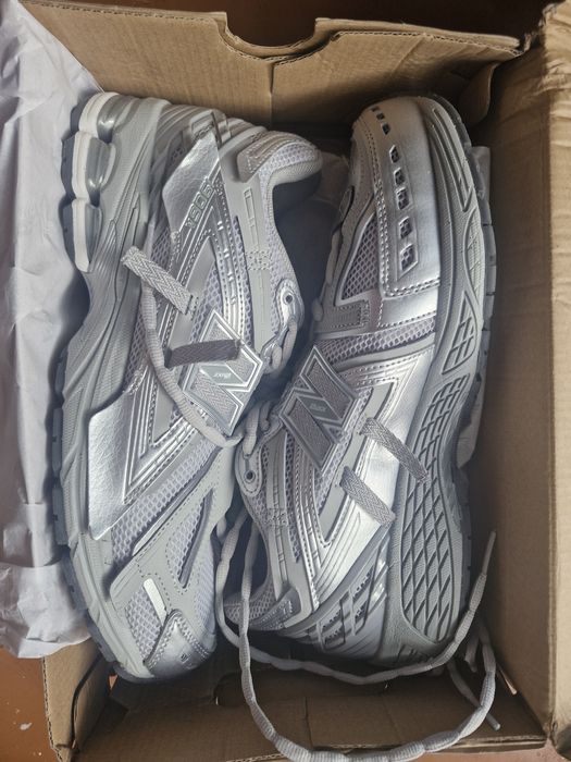 кроссовки new balance