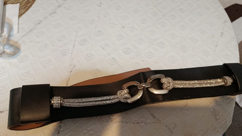 Продам платье черное