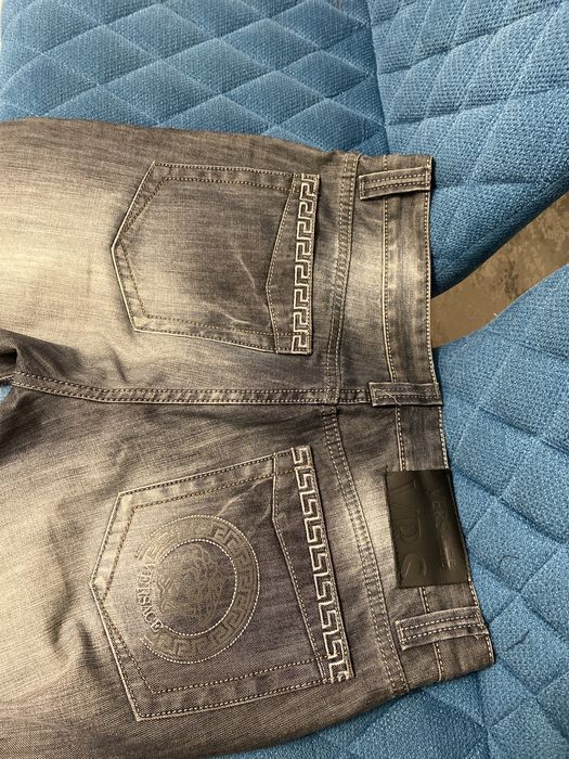 Джинсы мужские