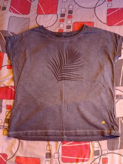 Тениска свободен модел