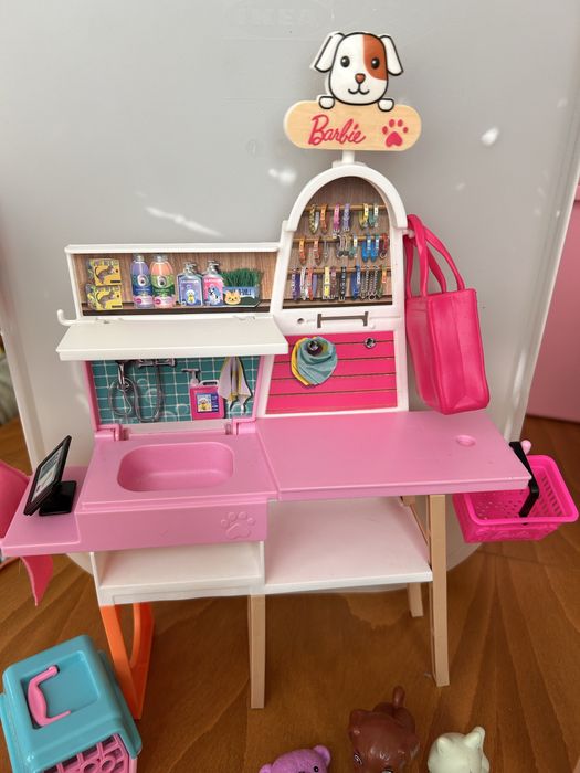 Барби Комбиниран магазин за храна за домашни животни и греминг салон