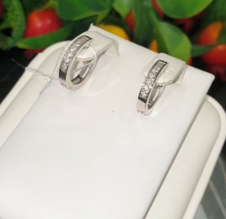 Серьги  с бриллиантами