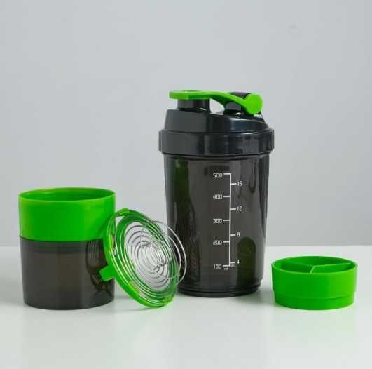 Спортивный шейкер с контейнером