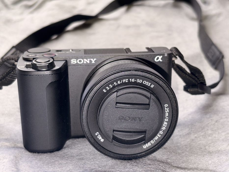 Sony ZV-E10 II + кит обектив на един месец