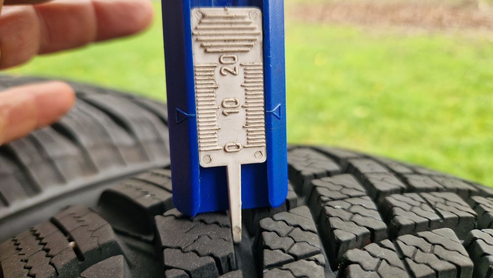 Anvelope iarna 215 65 R 16 Bridgestone 2024