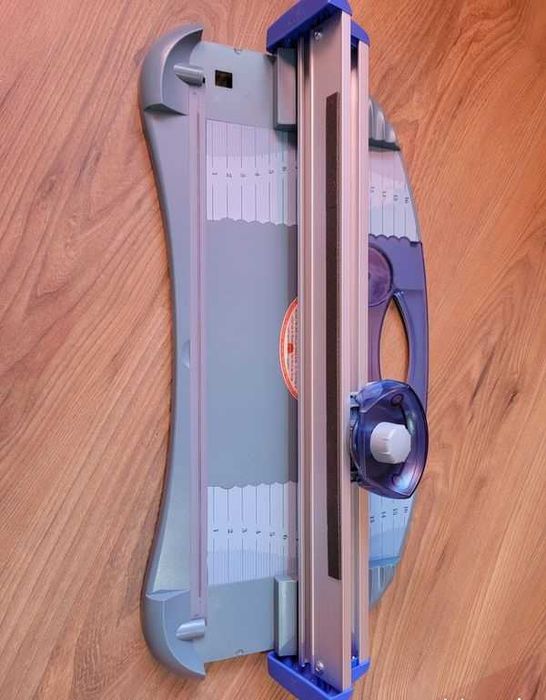 Taietor de hartie Maped Multi Cut A4