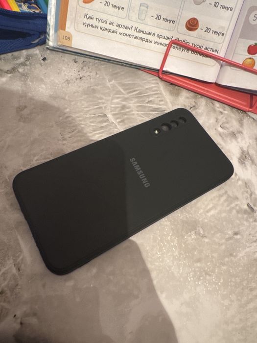 Продам Самсунг А50