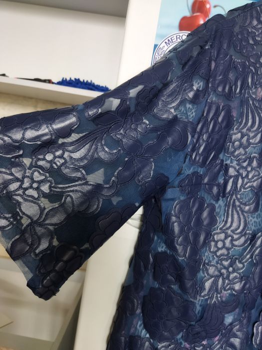 Тренч на весну продам.