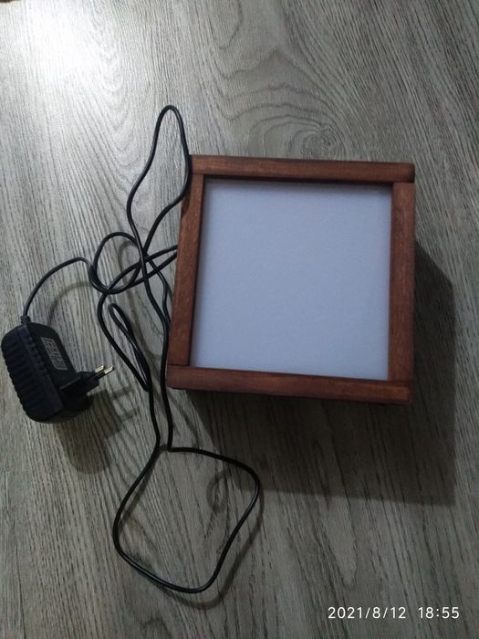 Продается светильник