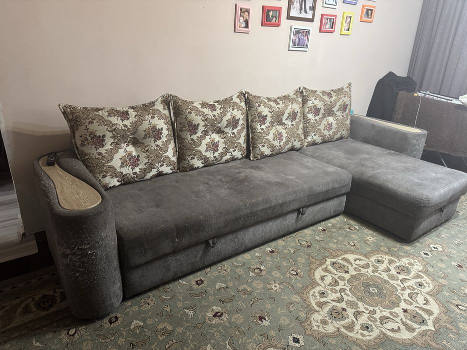 Диван, мебель для гостинной