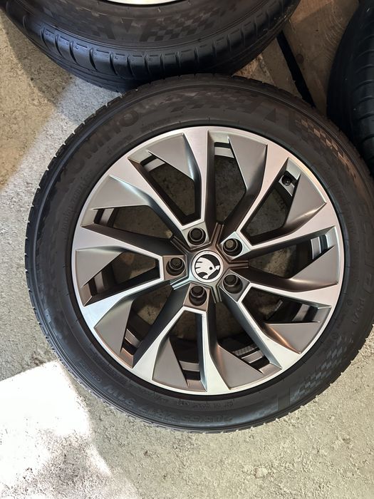 Jante aliaj 17” OE Skoda + anvelope vara Kumho Ecsta 205/55 R17