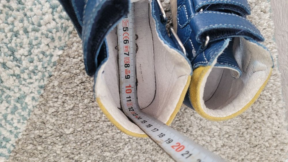 Încălțăminte mărimea 19-20