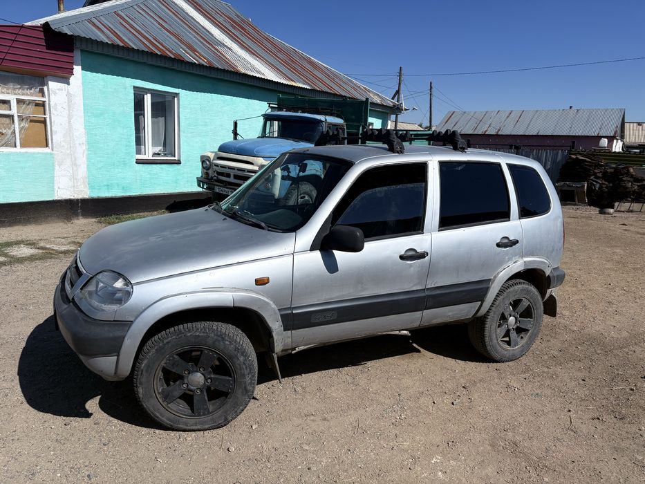 Chevrolet Niva на ходу