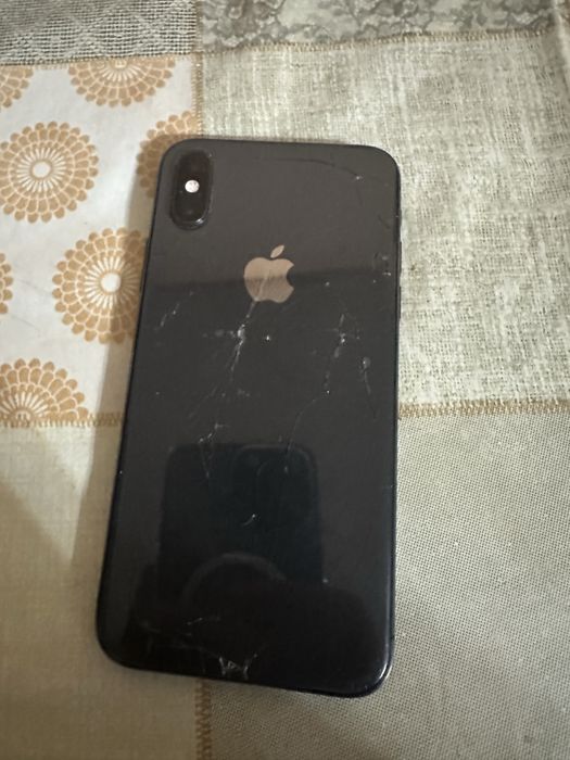 Продавам  Iphone XS