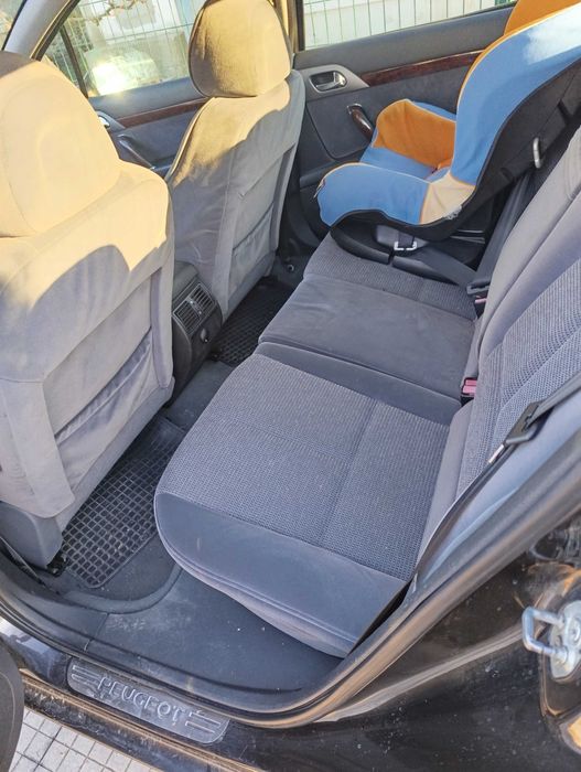 Продавам Пежо 407 2.0 HDI