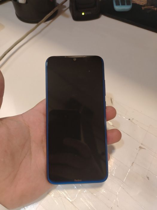 Продам телефон Redmi note 8 состояние идеальное