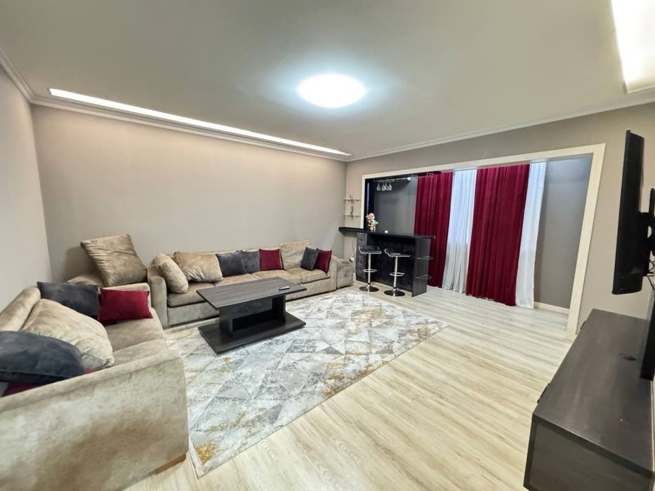 Сдается 2х комнатная квартира на Ц-1