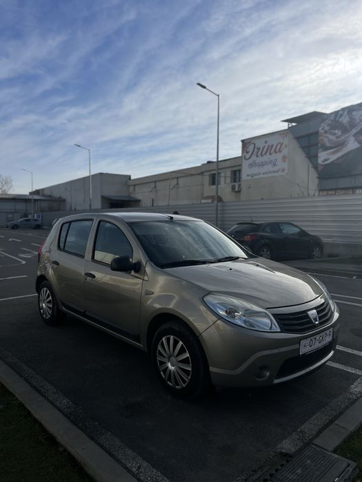 Dacia Sandero 1.4 benzină | 2008 | 208.000 km