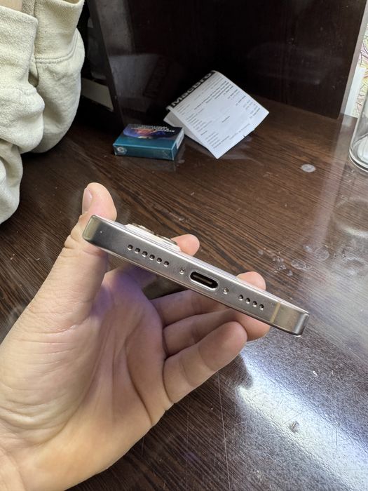 Iphone 16 pro max 256 sim