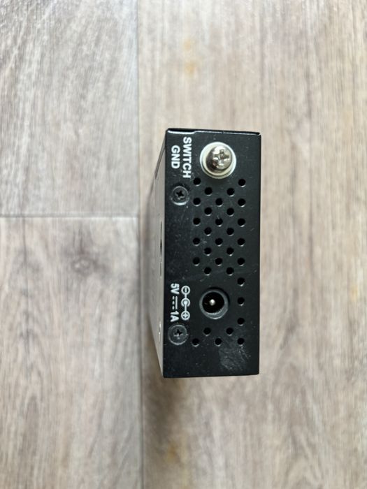 D-Link Коммутатор DGS-1008D