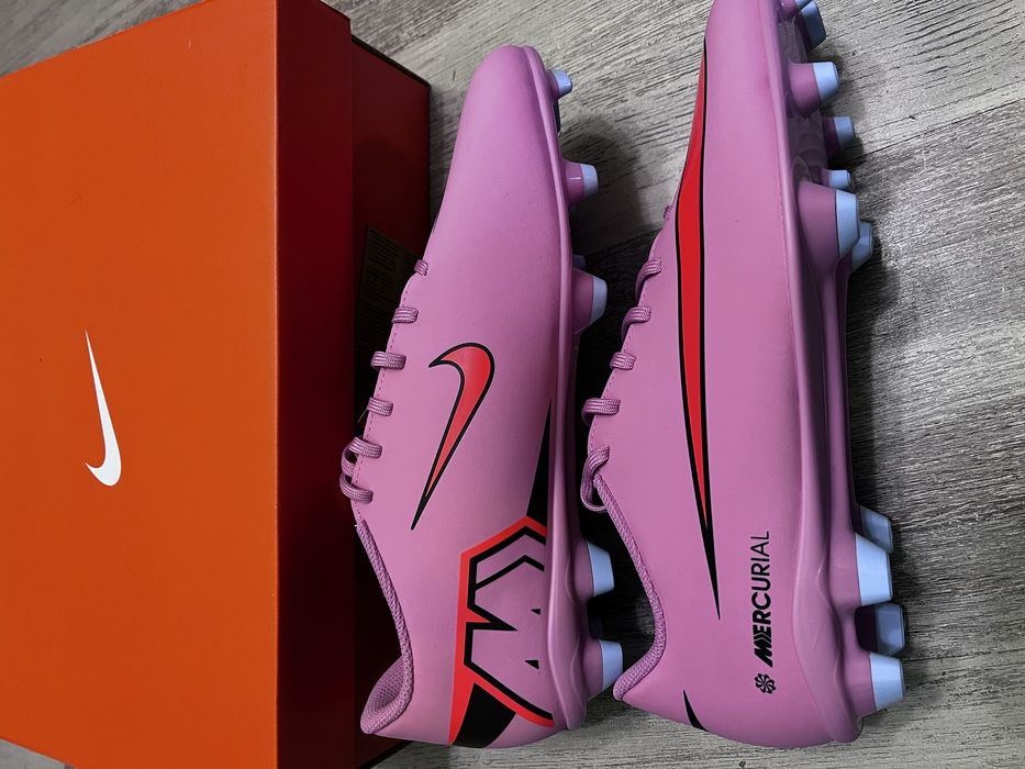 Ghete de fotbal Nike Mercurial de iarba,nr.42