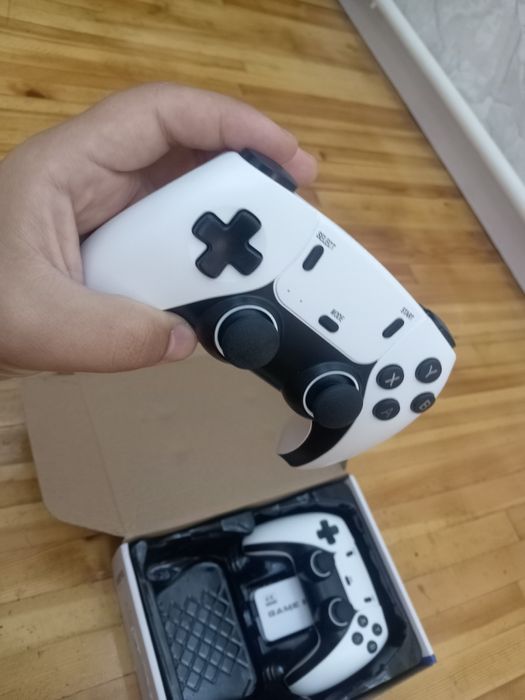 Game stick M15 yangi holatda