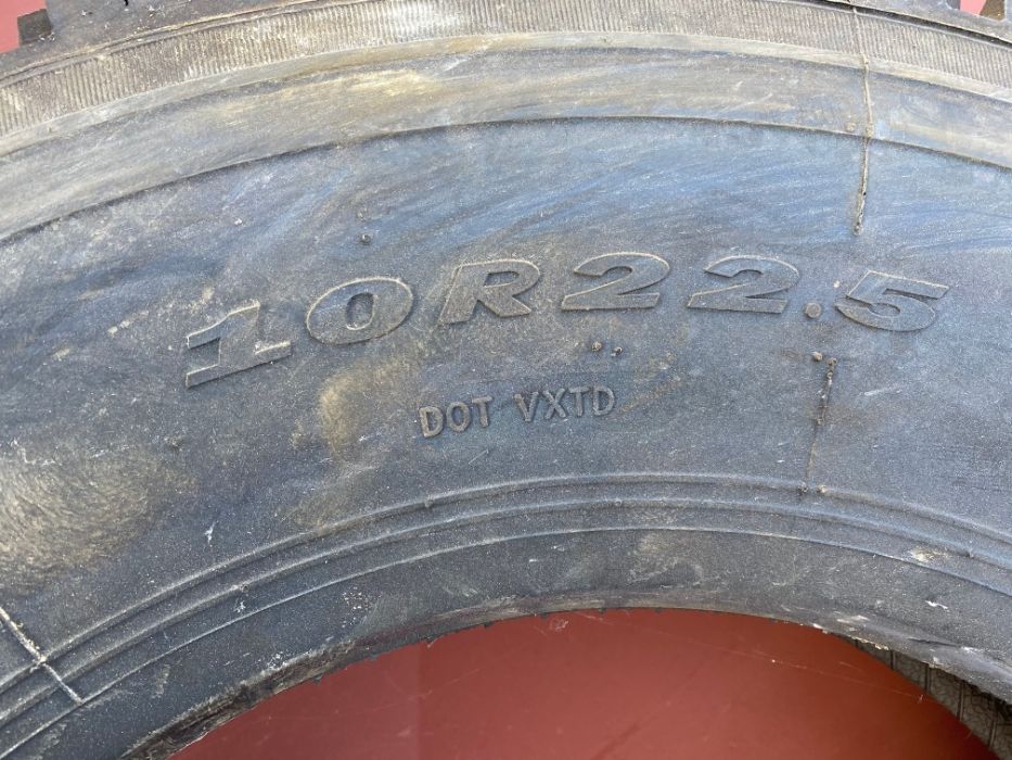 външна гума.Чисто нова.