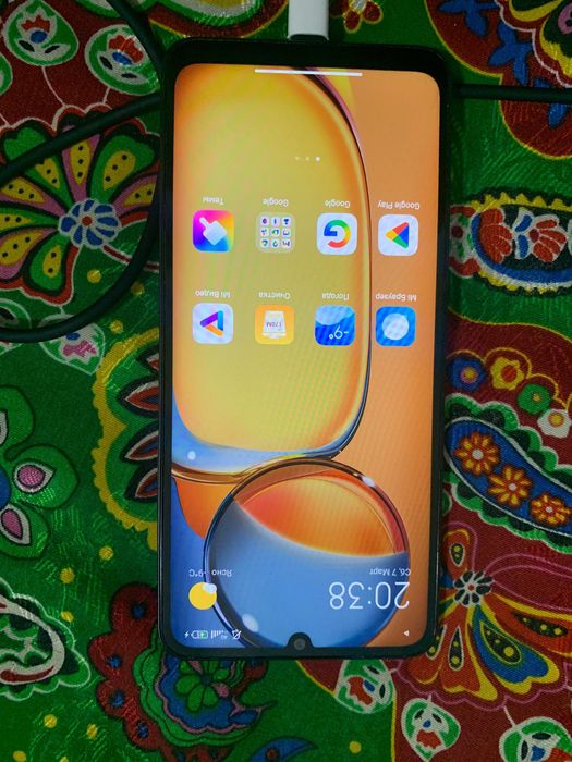 Продам телефон Redmi 13C
