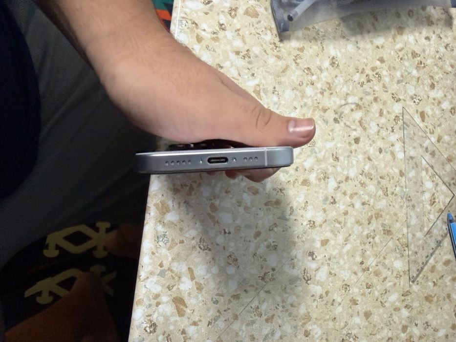Iphone 16 pro 128GB белый