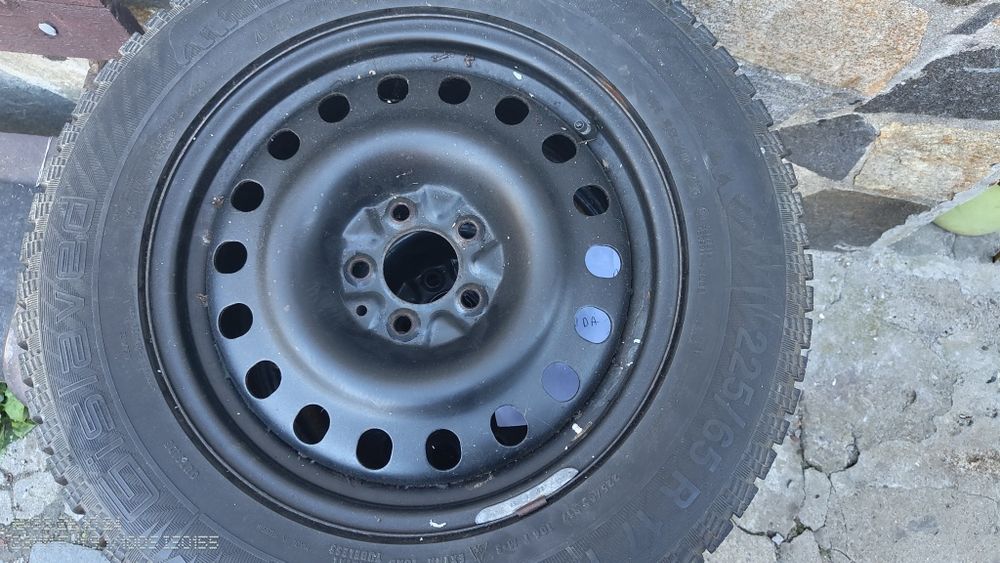 Зимни гуми 225/65/17