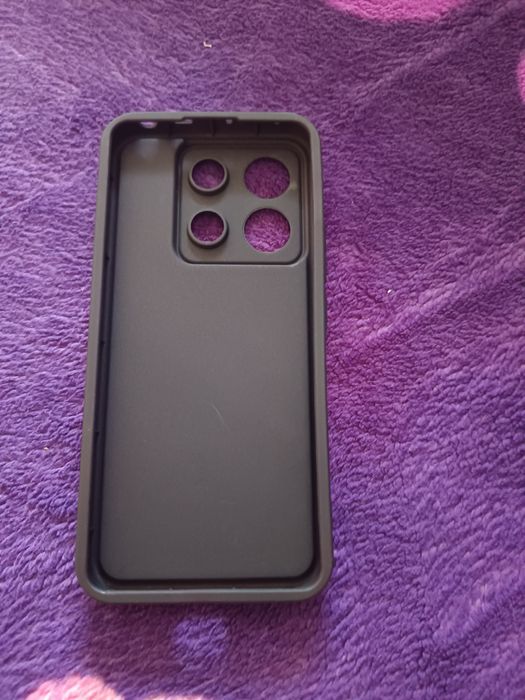 Vând husa noua redmi