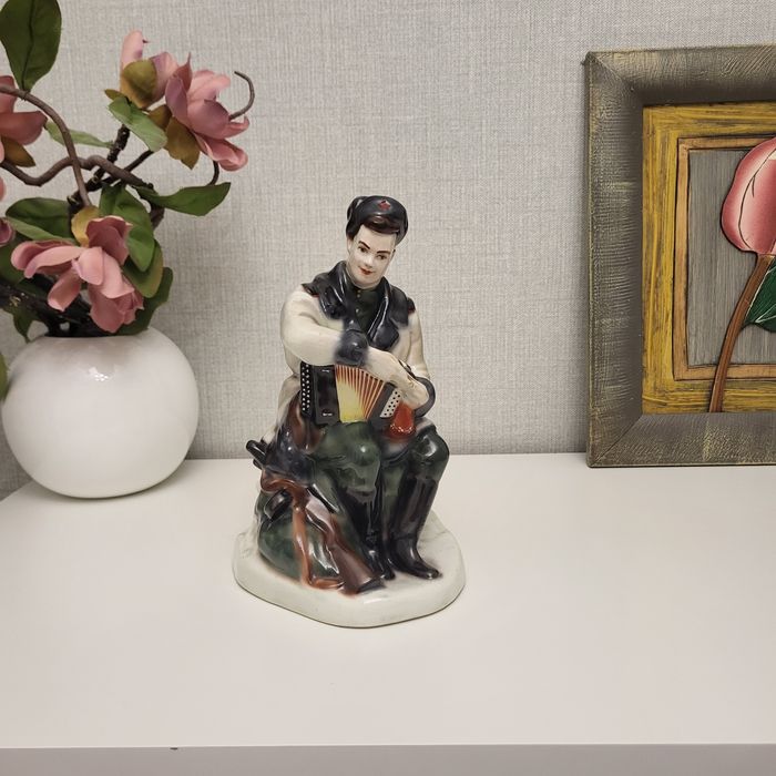 Статуэтка Василия Тёркина