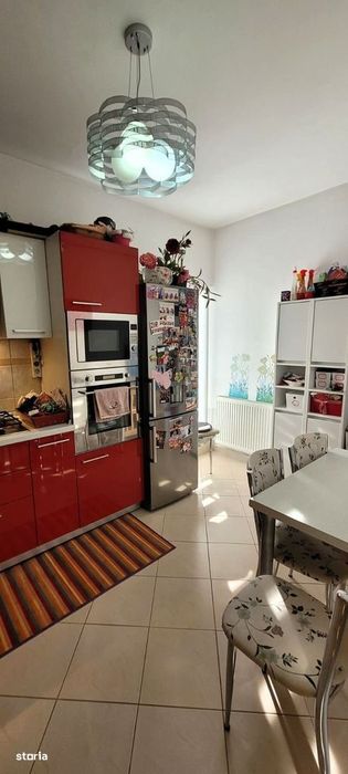 Casă 4 camere P+1 de vanzare   Domnești
