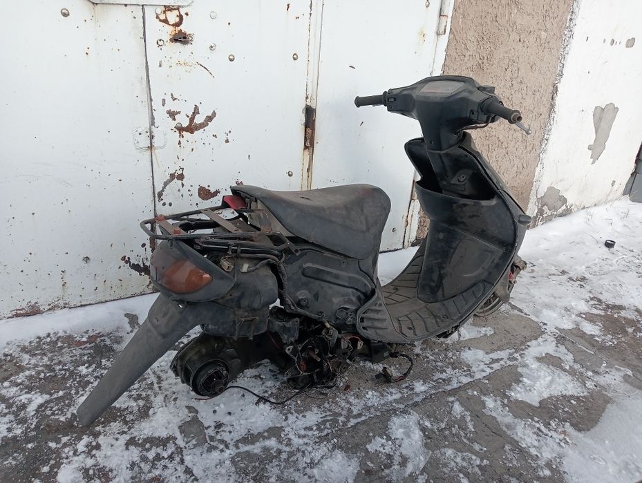 Продам скутер не на ходу.