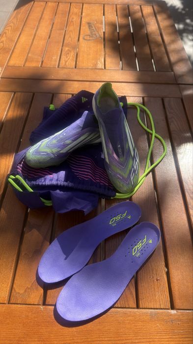 Vând ghete de fotbal Adidas F50 Elite Laceless FG (Fără șireturi) – Model Top / Profesional