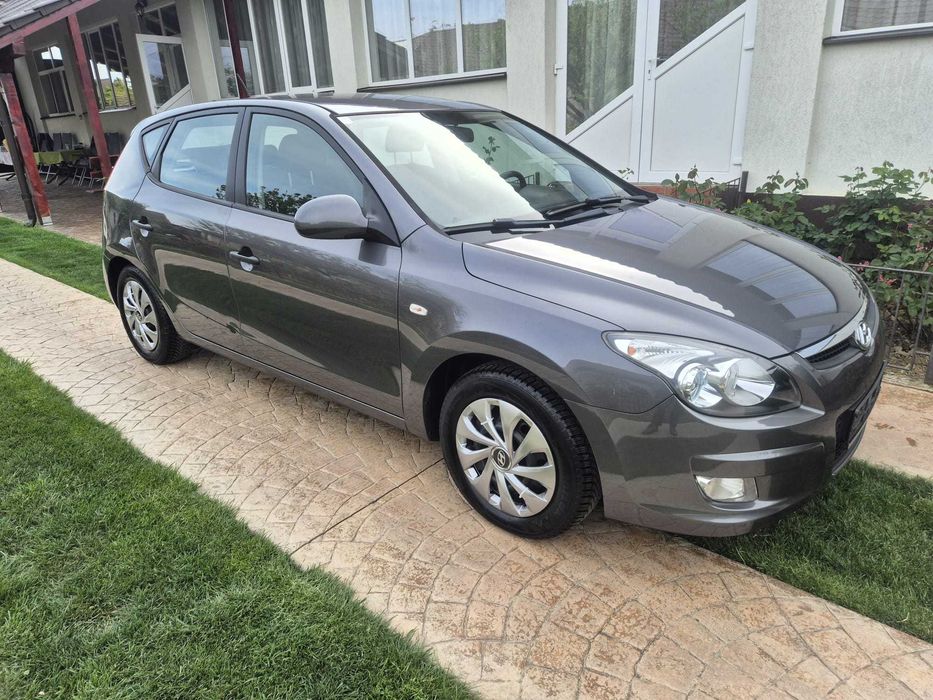 HYUNDAI i30 2009 — imagine 2