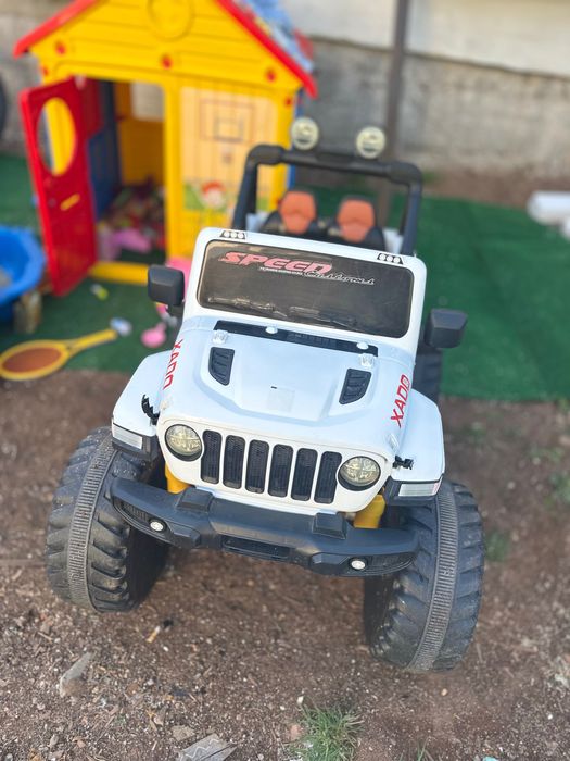 Детски акумулаторен джип